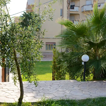 Castelvetere 3* Caulonia