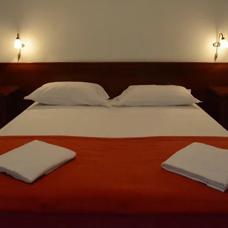 Castelvetere Hotel Caulonia