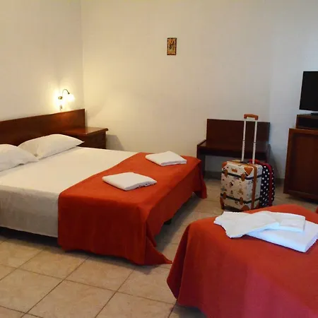 Castelvetere Hotel 3*
