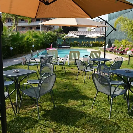 Castelvetere Hotel 3*