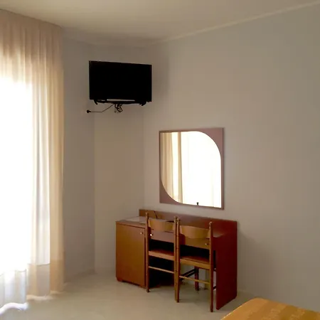 ホテル Castelvetere 3*
