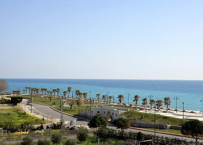 Castelvetere 3* Caulonia